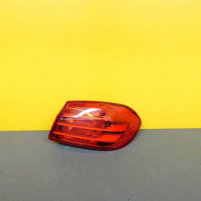 2014-2018 Bmw 435i F32 F33 F36 Rh Right Passanger Tail Light Quarter Panel