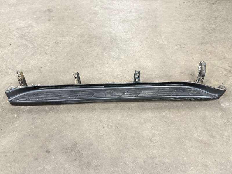 ⭐2006-2007 LEXUS LX470 RIGHT PASS SIDE SKIRT STEP BAR RUNNING BOARD W/ LED OEM