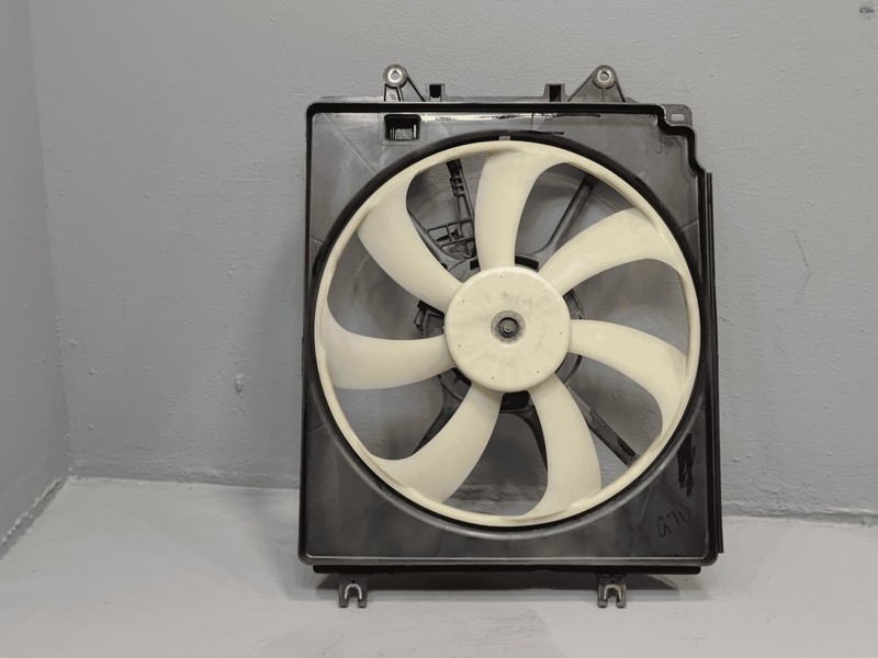 2017-2022 Honda CR-V 1.5L Front Radiator Cooling Fan w/Motor Assembly OEM