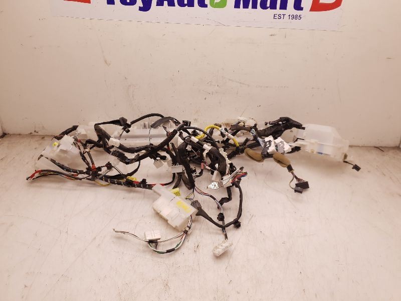 14 15 16 TOYOTA COROLLA LE 1.8L V4 DASH WIRE HARNESS 82117-0Z230