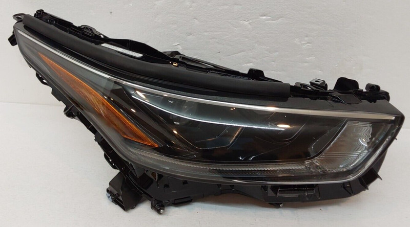 2020-22 TOYOTA HIGHLANDER RH HEADLIGHT ASSY OEM PART# 10000-8A0HW