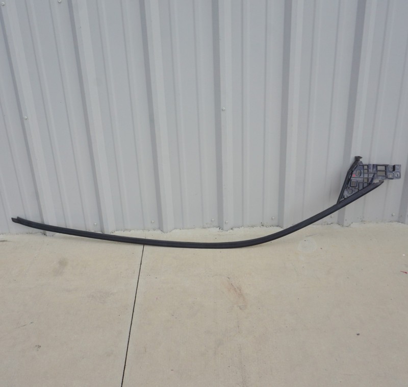 2014 - 2021 BMW i3 I01 Driver Windshield A Pillar Door Molding Upper LeftOEM