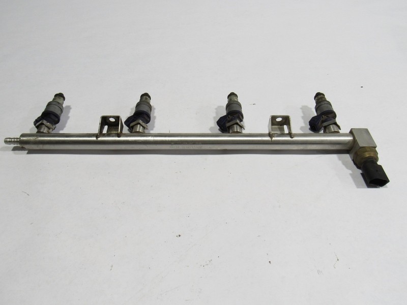 10-20 Bentley Mulsanne 2012 6.8L Right Engine Fuel Injection Rail Pipe @1