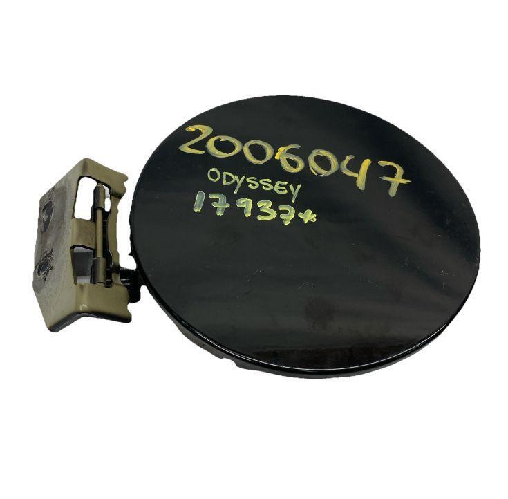 Honda Odyssey fuel tank door 11 17 gas cap lid 3910TK8A00ZZ NH-731P black pearl
