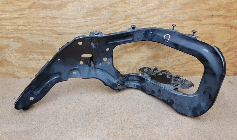 2020 2021 2022 2023 2024 GMC Sierra 1500 Rear Bumper Bracket MOUNT Left OEM