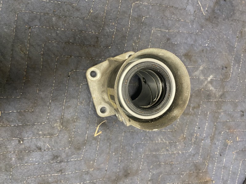 2014 Jeep Patriot Sport 2.4 4x4 Tail Shaft Cover OEM