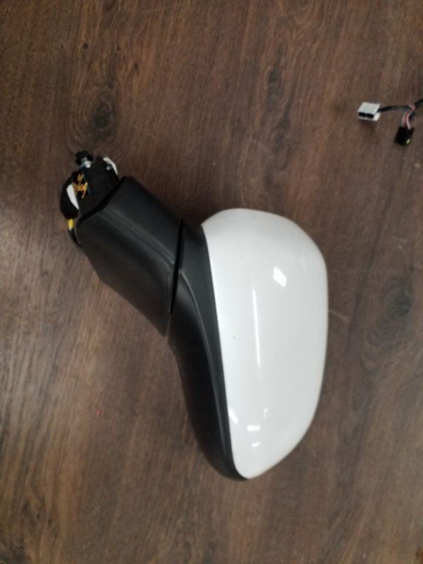 2019 Hyundai Sant Fe Driver Side View Mirror Electric w/o Turn Signal w/o Heated