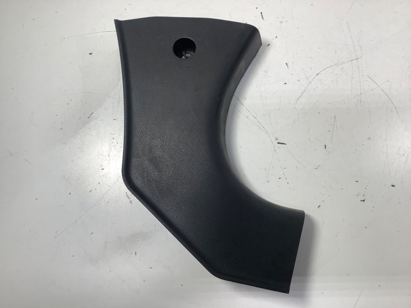 09-013 Honda FIT Right Kick Panel 83111-TF0-G010 OEM