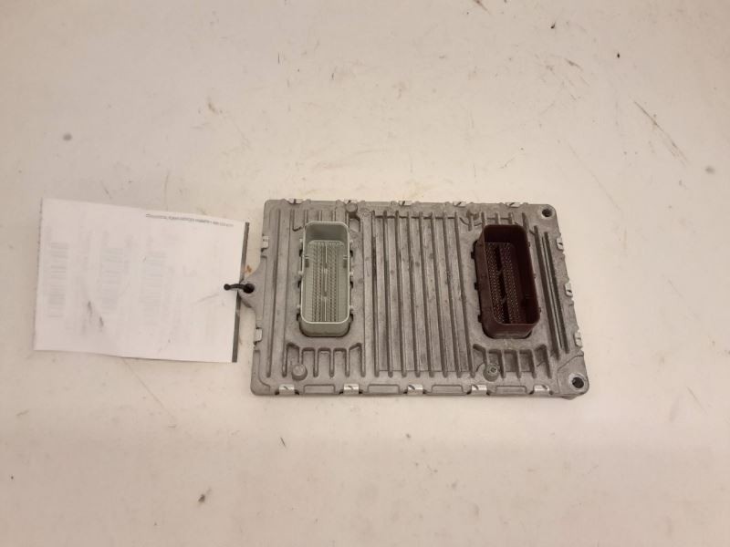 Engine ECM Electronic Control Module 2.4L 6 Speed Fits 13 200 2663388