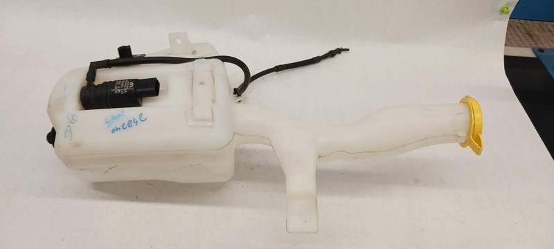 19-'24 DODGE RAM 2500 3500 Washer Bottle reservoir w/pump OEM 1 Year Wnty!