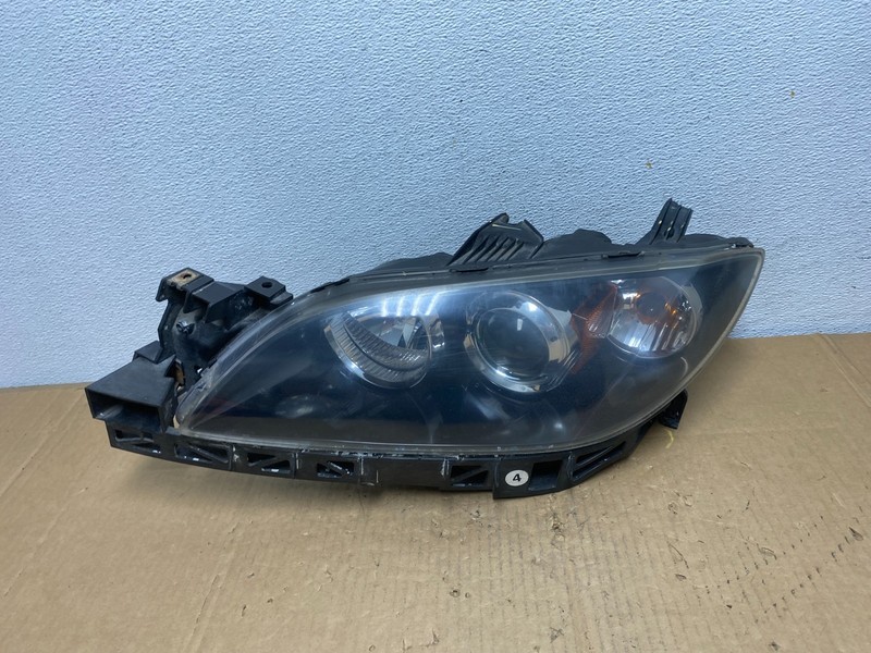 2004 to 2009 Mazda 3 Sedan Left Driver LH Side Headlight AD0983 DW