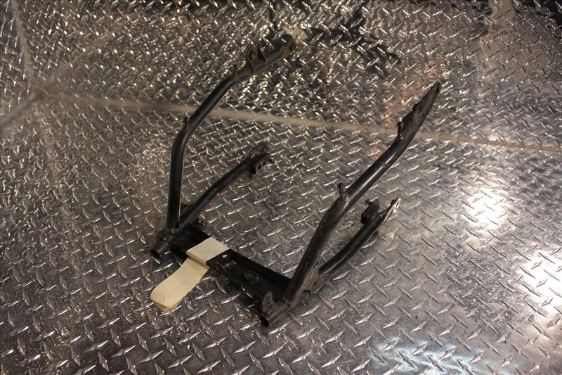1996 YAMAHA YZF 600 R REAR SUB FRAME SUBFRAME TAIL BACK RAIL SEAT YZF600 96