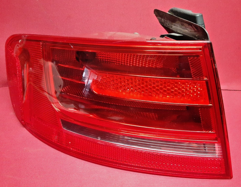 2009 - 2012 Audi A4 10-12 S4 LEFT DRIVER OUTER Tail Light Lamp HALOGEN