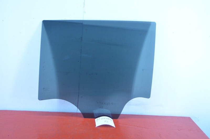 10-17 GMC TERRAIN REAR LEFT DRIVER SIDE DOOR WINDOW GLASS OEM