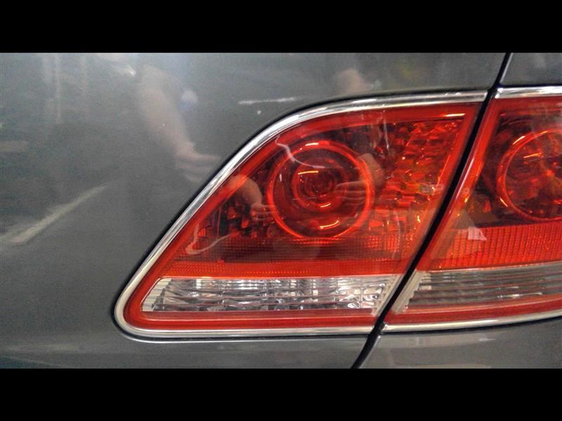 Passenger Right Tail Light Lid Mounted Fits 04-06 LEXUS ES330 1345257