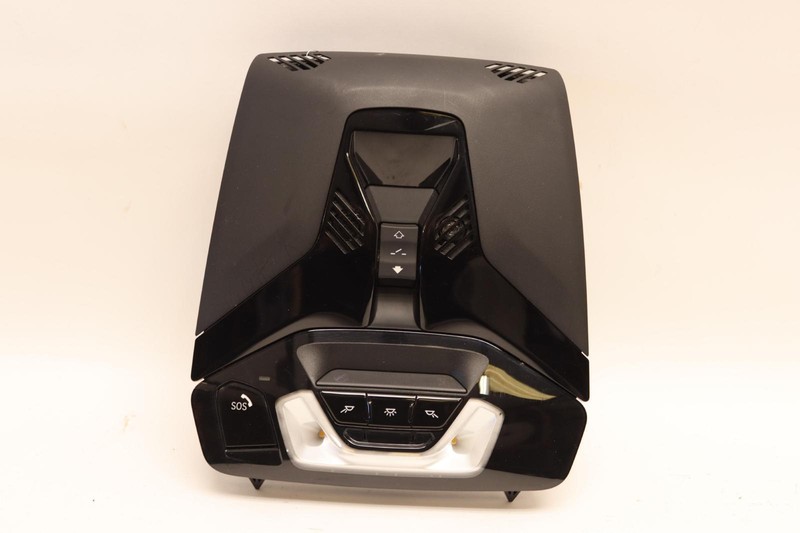 2020-2023 BMW M235I F44 FRONT OVERHEAD CONSOLE DOME LIGHT SUNROOF SWITCH OEM
