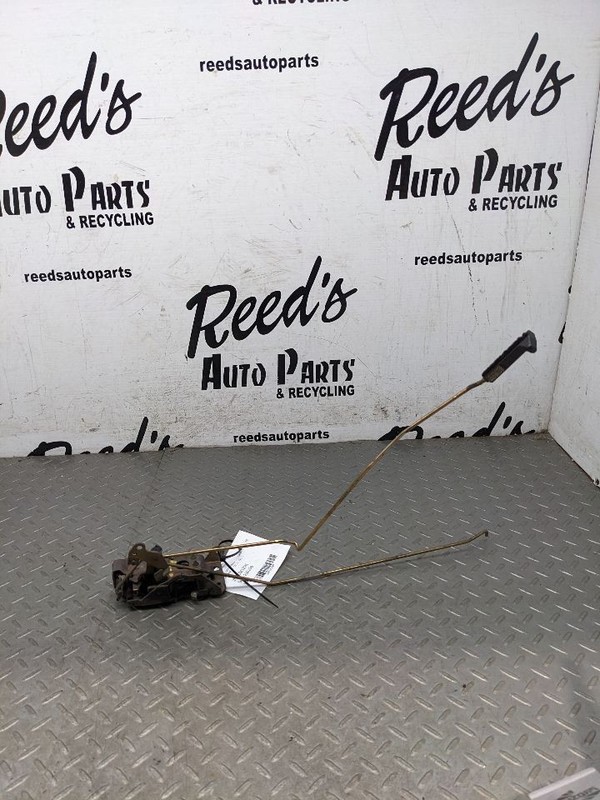 84-96 C4 Corvette Base Model Right Passenger Door Latch W/Rods Tested 1182887