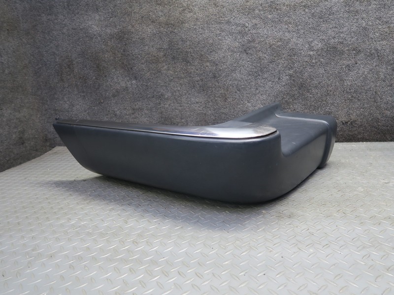 1991-1992 TOYOTA LAND CRUISER FJ80 REAR LEFT BUMPER CORNER COVER
