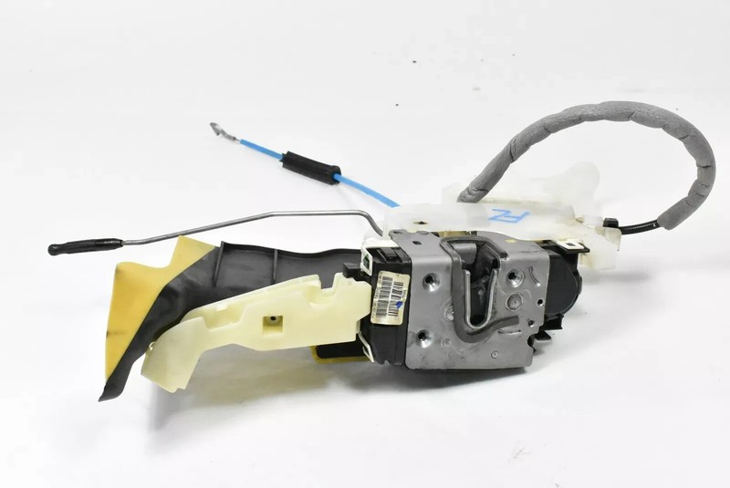 08-14 Mercedes W204 C300 C350 Front Left Side Door Lock Latch Actuator OEM