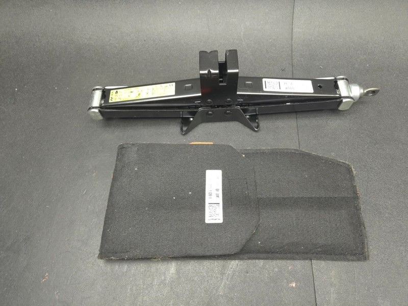 Jack Assy w/ Tools Set 2022 Hyundai Tucson 09110-CW000 2023 2024 2025