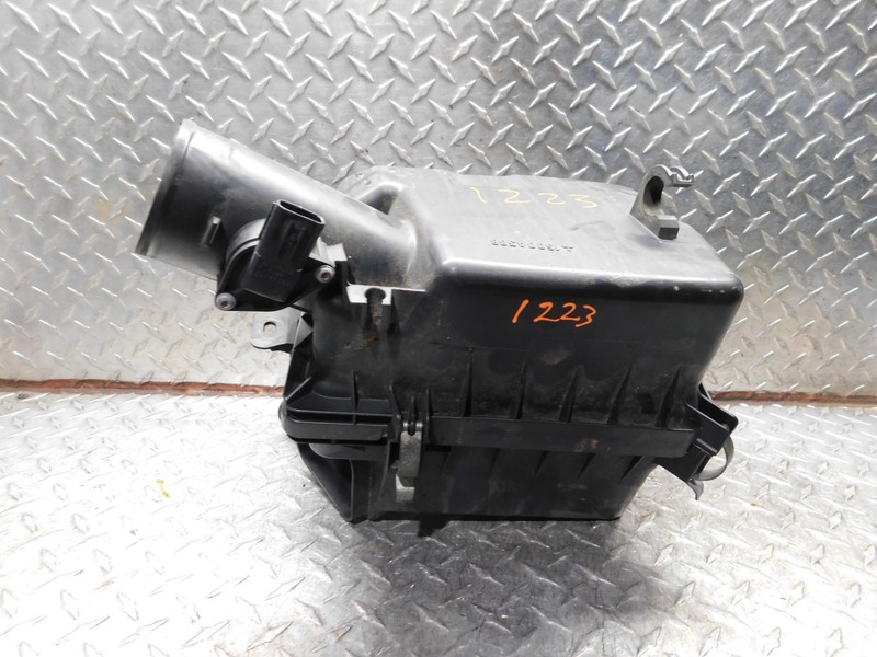 2016-2025 MITSUBISHI OUTLANDER SPORT/ RVRAIR INTAKE CLEANER FILTER BOX HOUSING