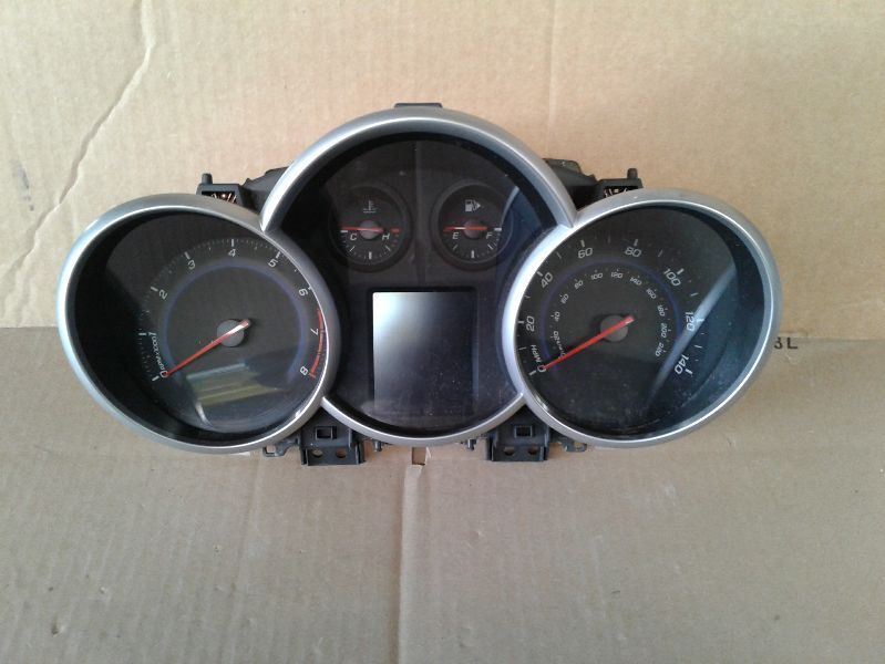 12 Chevy CRUZE Speedometer MPH US Market With Black Cluster Option B76