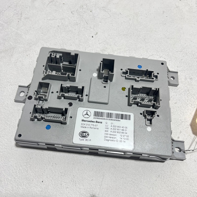 2015 - 2017 MERCEDES W222 S600 S550 REAR TRUNK SAM CONTROL MODULE SCM OEM