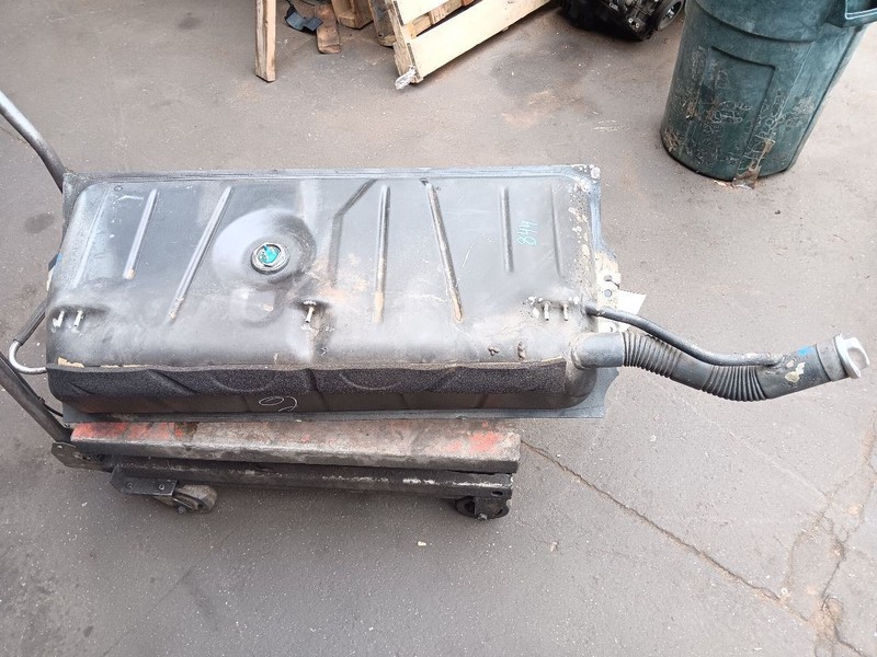 Mercedes W107 R107 Fuel Gas Tank 72-89 350SL 450SL 380SL 560SL