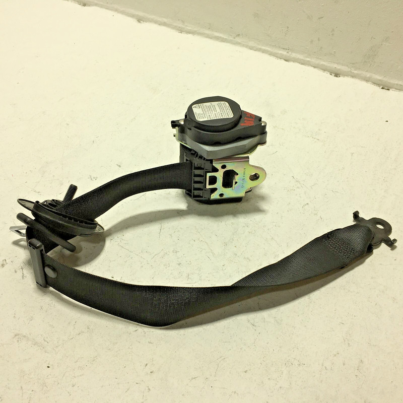 2011-16 BMW 550i F10 Front Passenger Side Seatbelt Seat Belt Retractor OEM Black