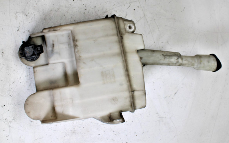 2005-2010SCION TC WINDSHIELD WASHER RESERVOIR ASSEMBLY OEM