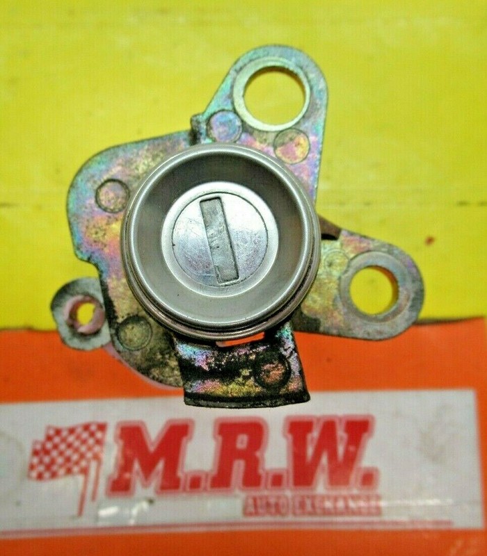KEY LOCK CYLINDER RIGHT DOOR PASSENGER SIDE RH for 00 01 02 03 04 05 MR2 SPYDER