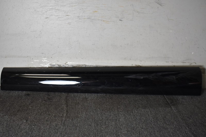 Land Rover Range Rover Vogue Right Front Door Panel OEM