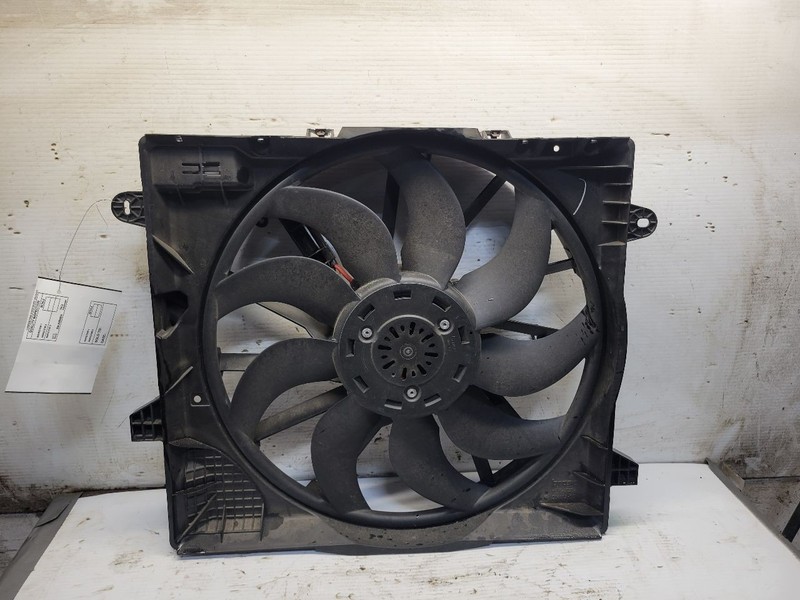 Radiator Fan Motor Fan Assembly Fits 18-23 WRANGLER 1647154