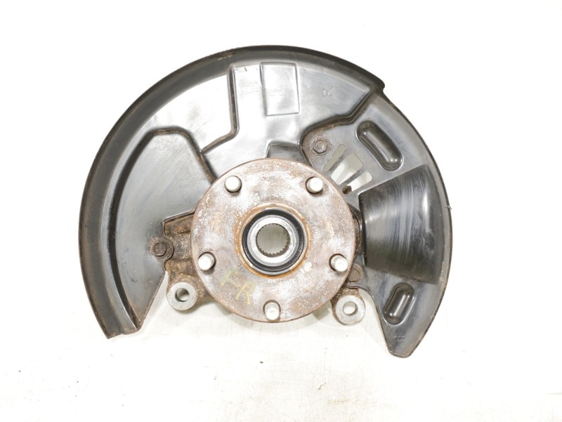 2015-2019 Subaru Outback AWD 3.6L Front RIGHT Passenger Side Spindle Hub OEM