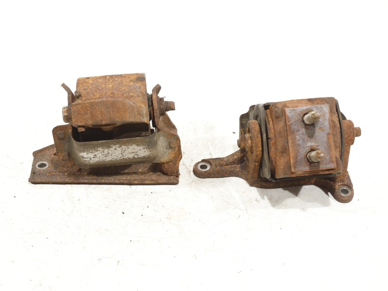 2015-2020 Ford F150 5.0L LEFT RIGHT Engine Motor Mount Insulator OEM Set of 2