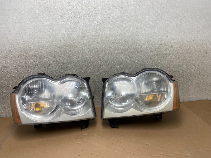 2005-2007 Jeep Grand Cherokee Left+Right Halogen Headlights AA9874 DW