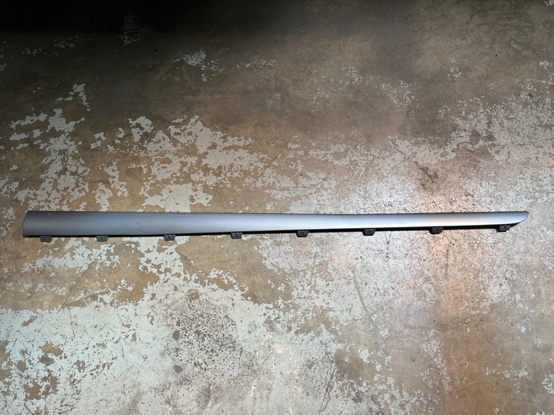 14-21 BMW i3 LEFT DRIVER SIDE SKIRT ROCKER PANEL COVER MOLDING TRIM Gray OEM
