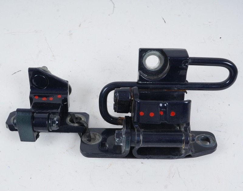 2010 - 2020 Bentley Mulsanne Rear Right Passenger Door Upper Lower Hinges Set