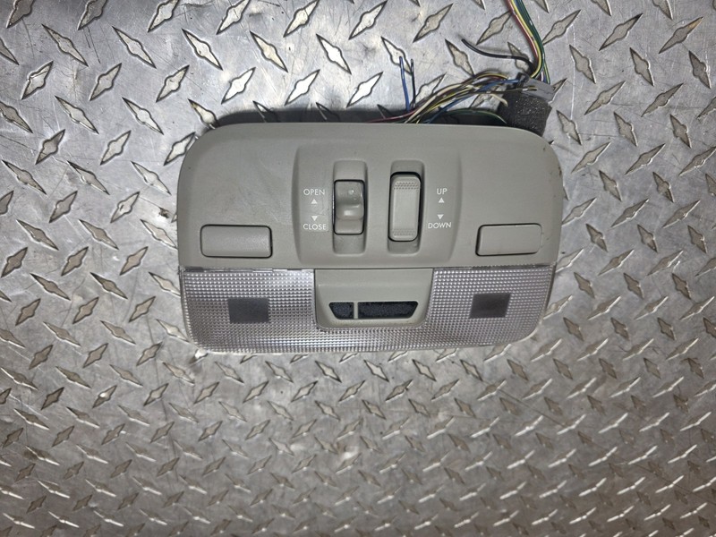 04 05 06 07 08 09 10 11 12 Subaru Impreza Legacy Front Overhead Console Sunroof