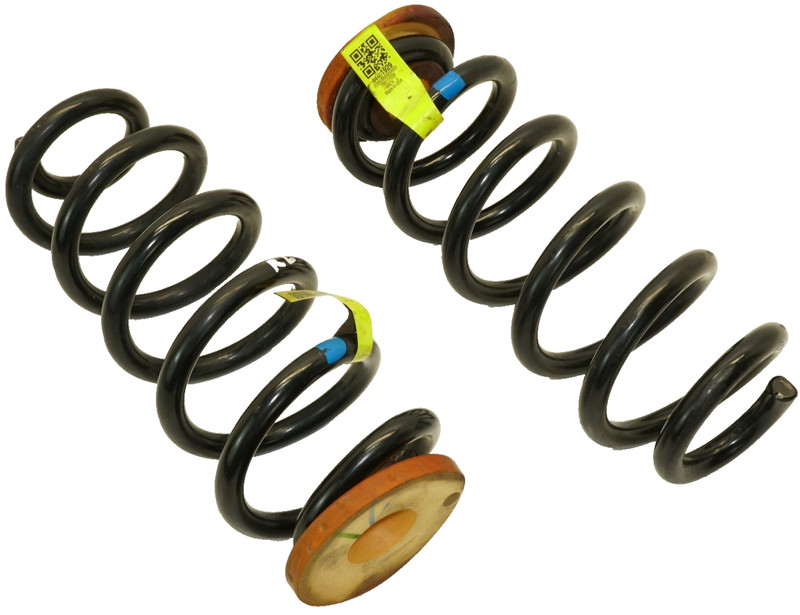 🔅2019-2023 CADILLAC XT4 OEM. REAR COIL SPRING, SET