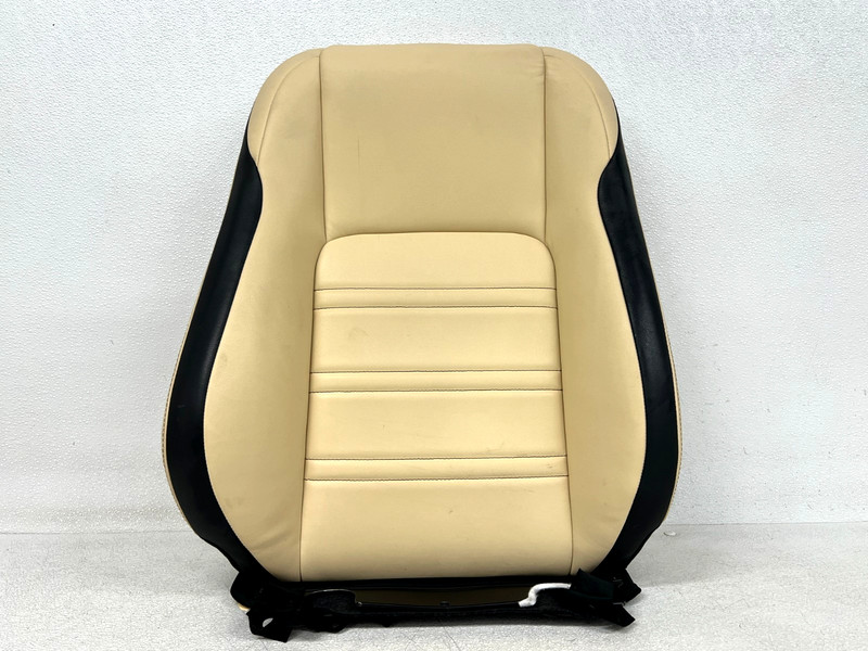 ⭐2015-2017 LEXUS NX200T FRONT RIGHT PASS SIDE UPPER SEAT CUSHION OEM LOT2637