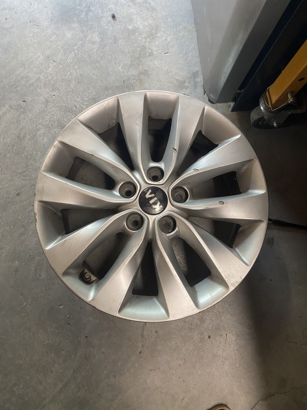 2016 Kia Optima LX 17 Inch Rim OEM