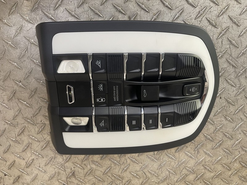 11 12 13 14 15 16 17 18 Porsche Cayenne 958 Overhead Console 7pp959551dk