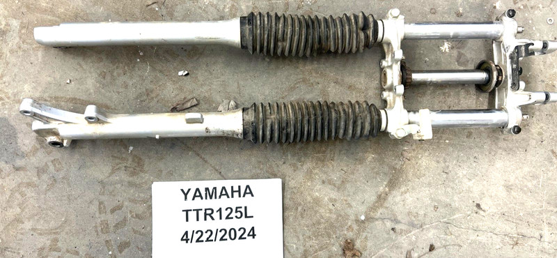 Yamaha Motorcycle TTR-125L Front Fork Assy Triple Tree 5HP-23102-10-00 2000-2007