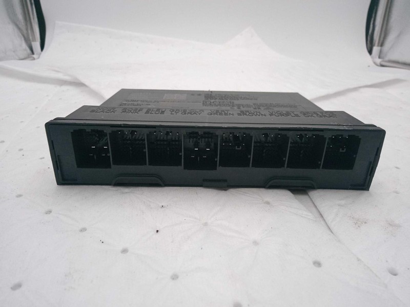 2023 Cadillac CT4 Body Control Module OEM 727034 White 16K Miles