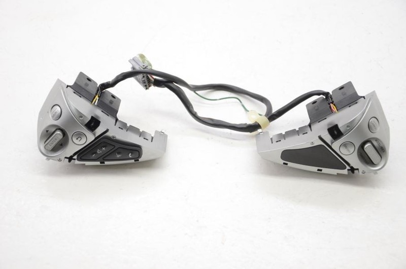 2009-2020 Nissan 370Z Roadster Cruise Control and Audio Steering Wheel Controls