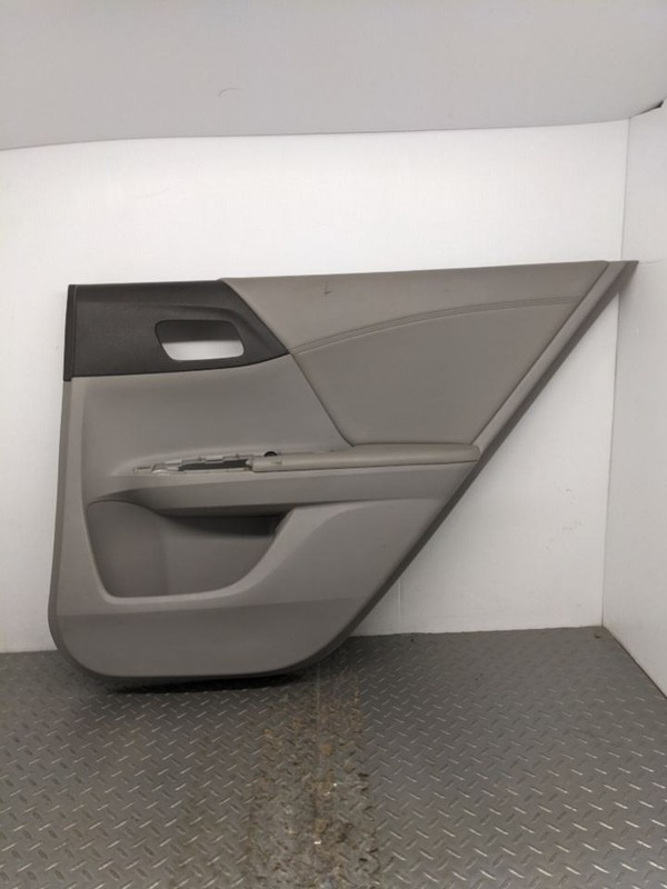 2013-2017 HONDA ACCORD REAR RIGHT PASSENGER SIDE DOOR PANEL GRAY LEATHER 1189876