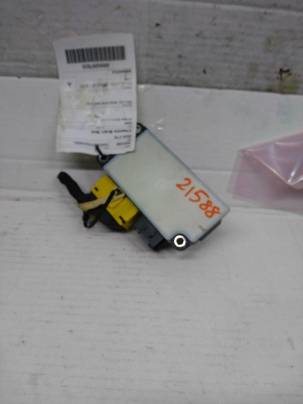 Used Air Bag Module fits: 2016 Cadillac Cts Air Bag below RH seat Grade A
