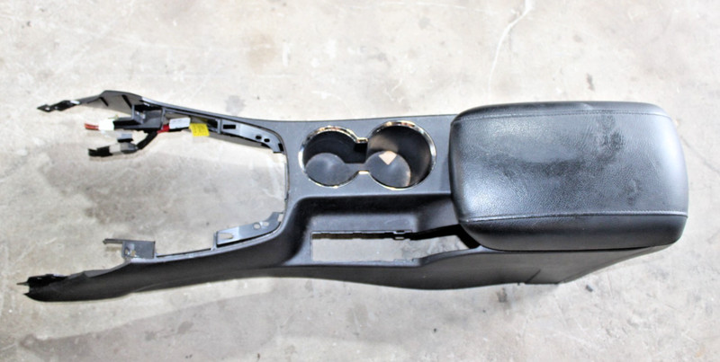 Front Center Console Assembly 2011-2012 Hyundai Genesis Coupe OEM