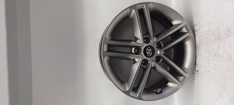 17-'18 HYUNDAI SANTA FE Soort Wheel 17x7 alloy OEM Grade B